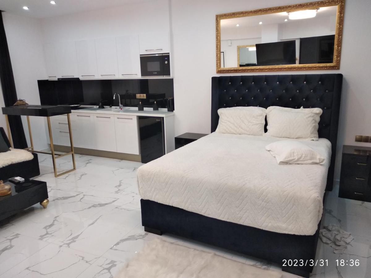 Despina'S Palace Apt Downtown 이라클리온 외부 사진