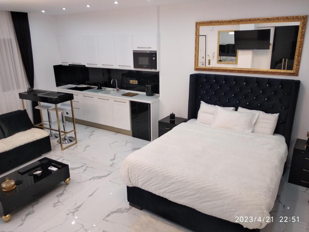 Despina'S Palace Apt Downtown 이라클리온 외부 사진